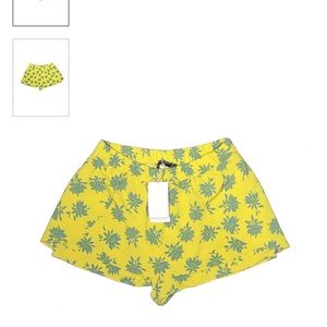 TRAFALUC BY ZARA WOMENS SHORTS SIZE LG